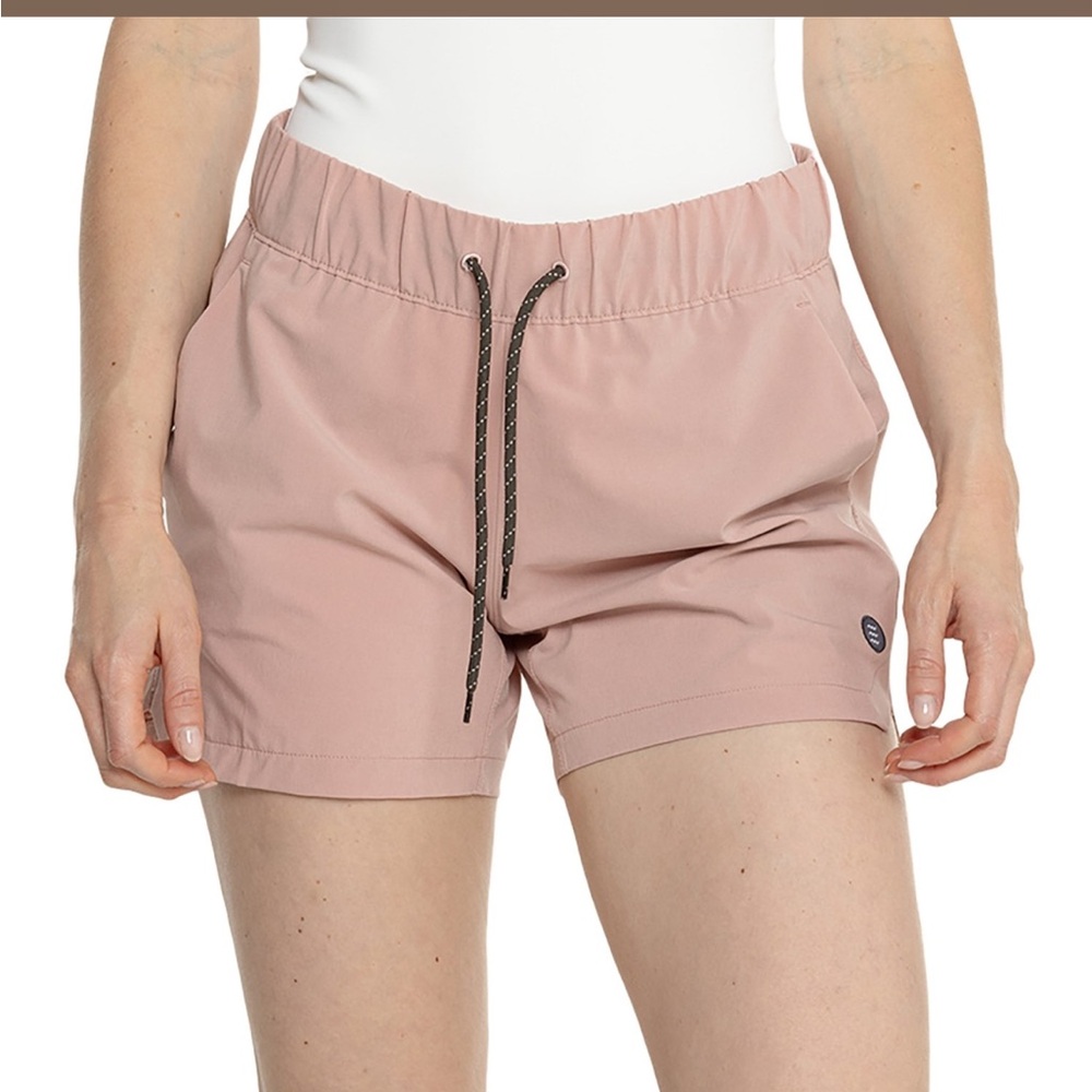 Free Fly Apparel Women's UPF 50+ Swell Shorts in Harbor Pink